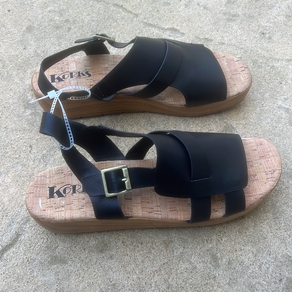 Korks Black Platform Toe Loop Sandals Women's Siz… - image 3